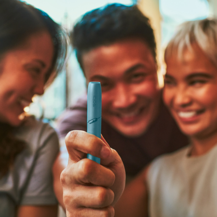 couple-with-iqos